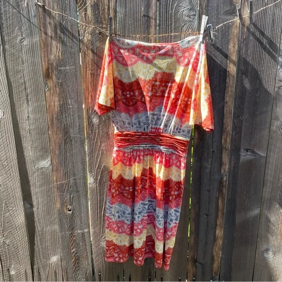 BCBGMaxAzria Y2K Women's Red and Cream Midi Dress size XXS - Picture 8 of 10